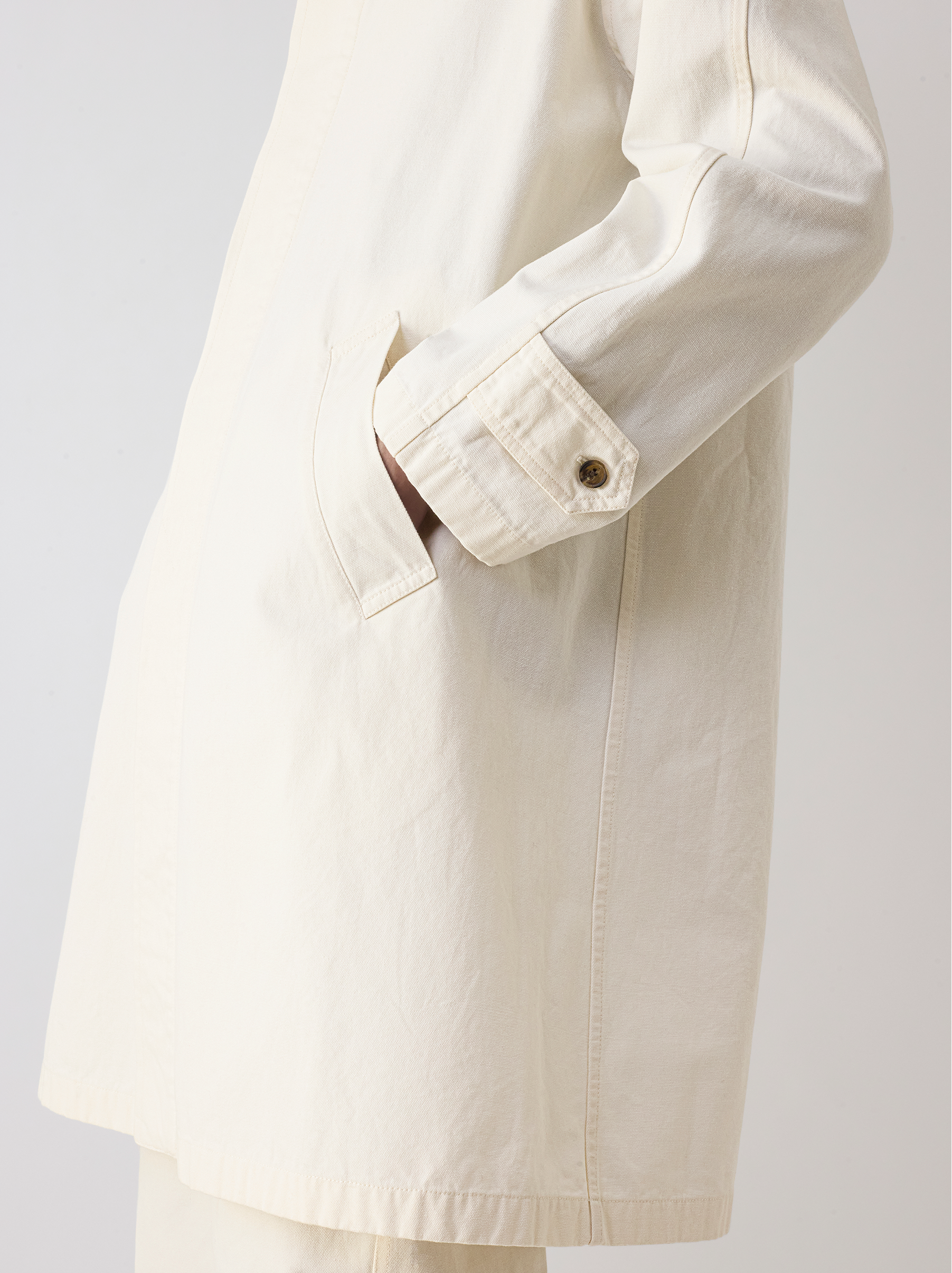 AS.025.04 OVERCOAT