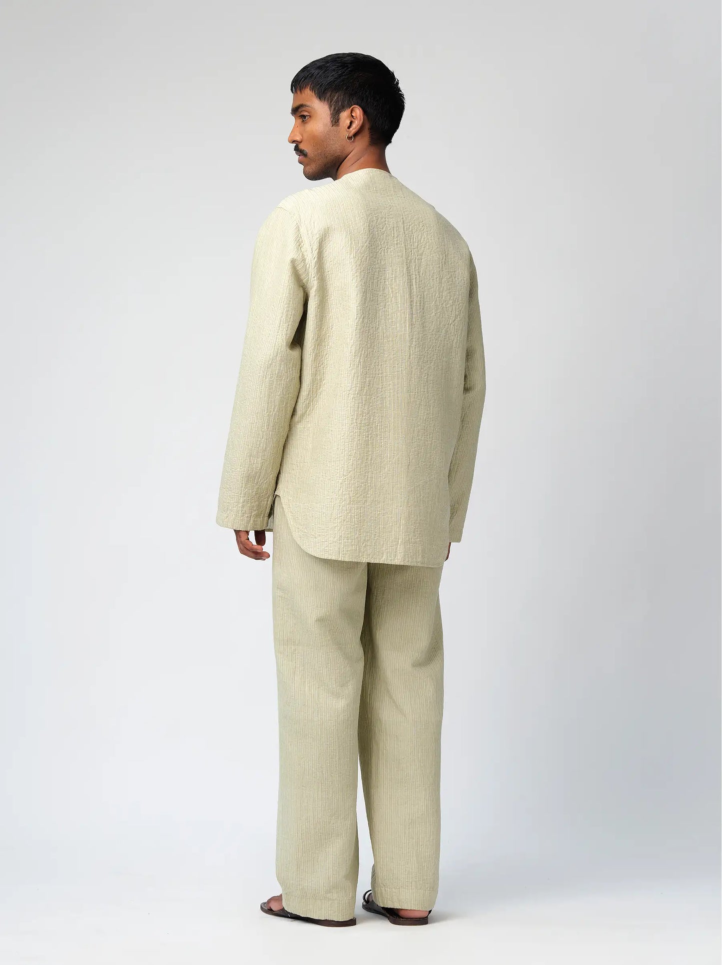 IT.025.16.153 PADDED SHIRT
