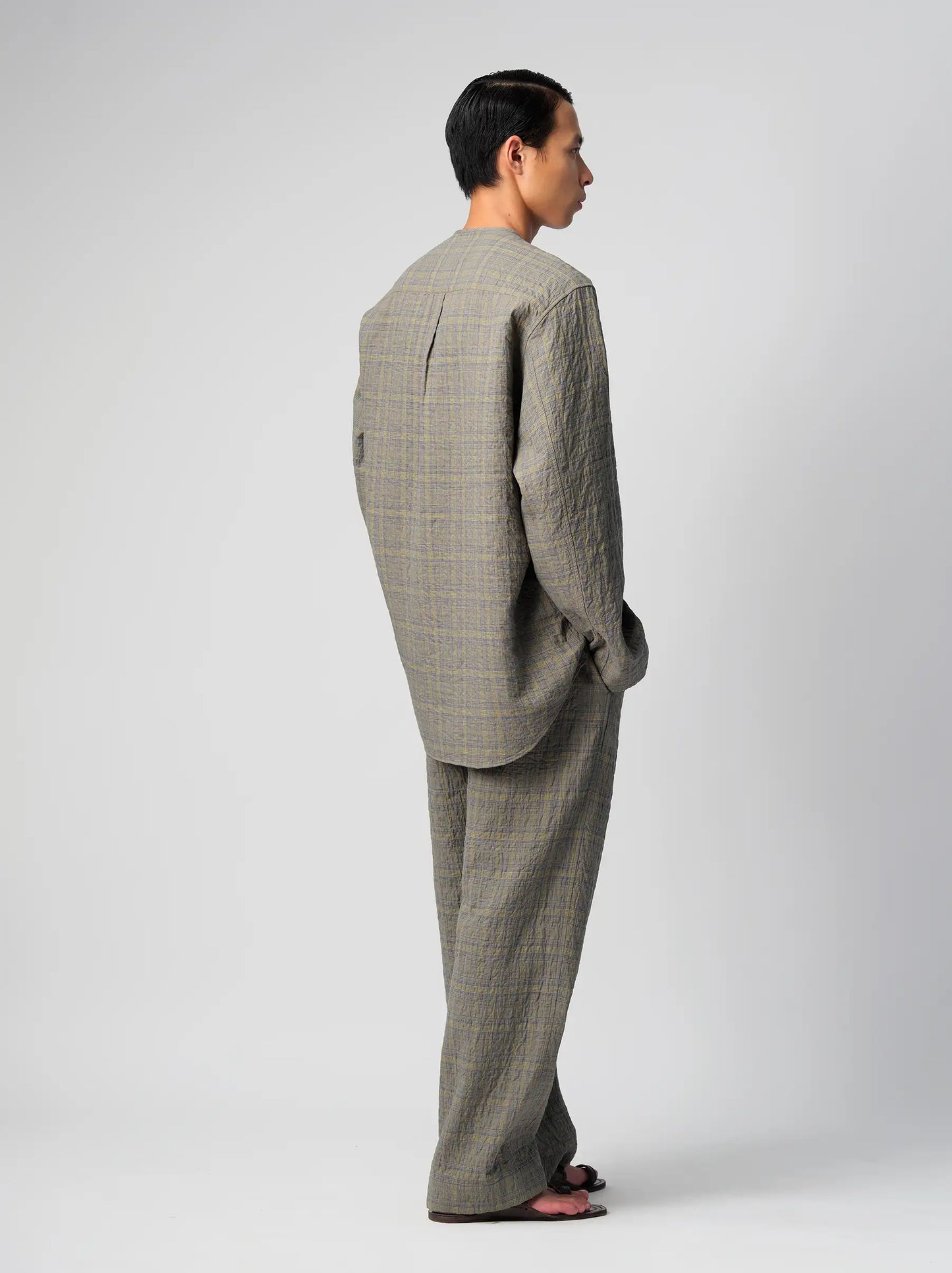 IT.025.16.163 PLEATED PANTS