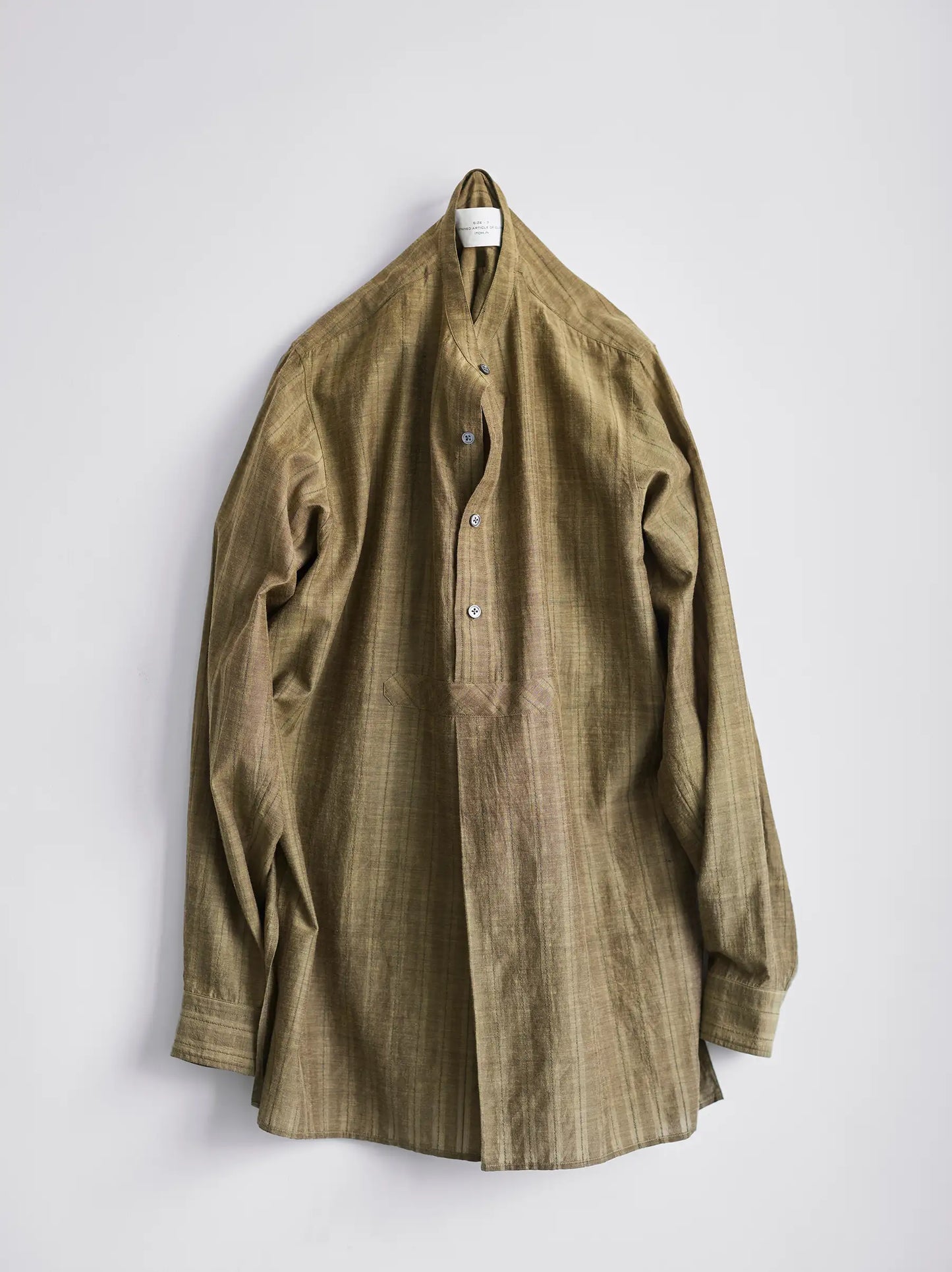 IT.EXC.25.45 FRONT PLACKET SHIRT