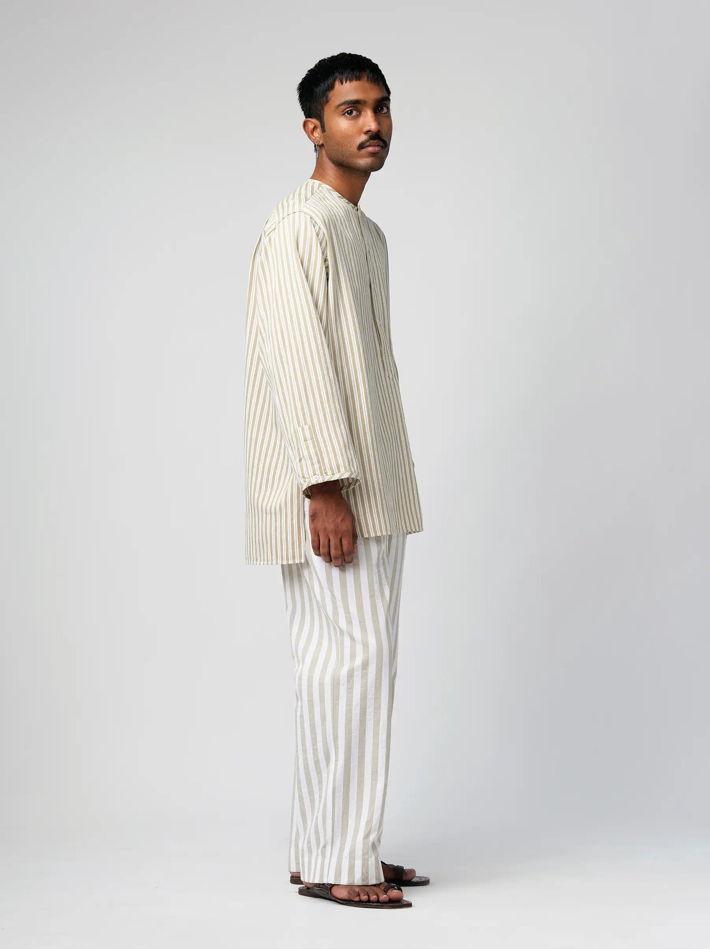 IT.025.16.152 LOOSE PLACKET SHIRT