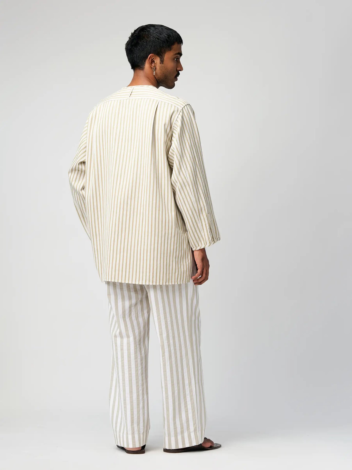 IT.025.16.152 LOOSE PLACKET SHIRT