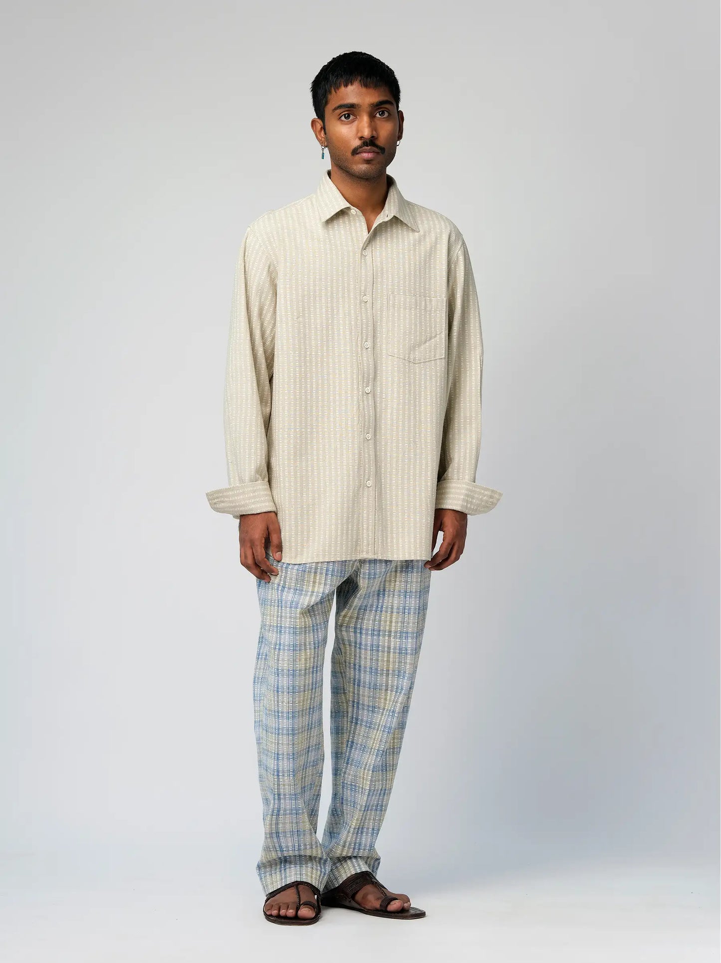 IT.025.16.147 PRINTED CLASSIC SHIRT