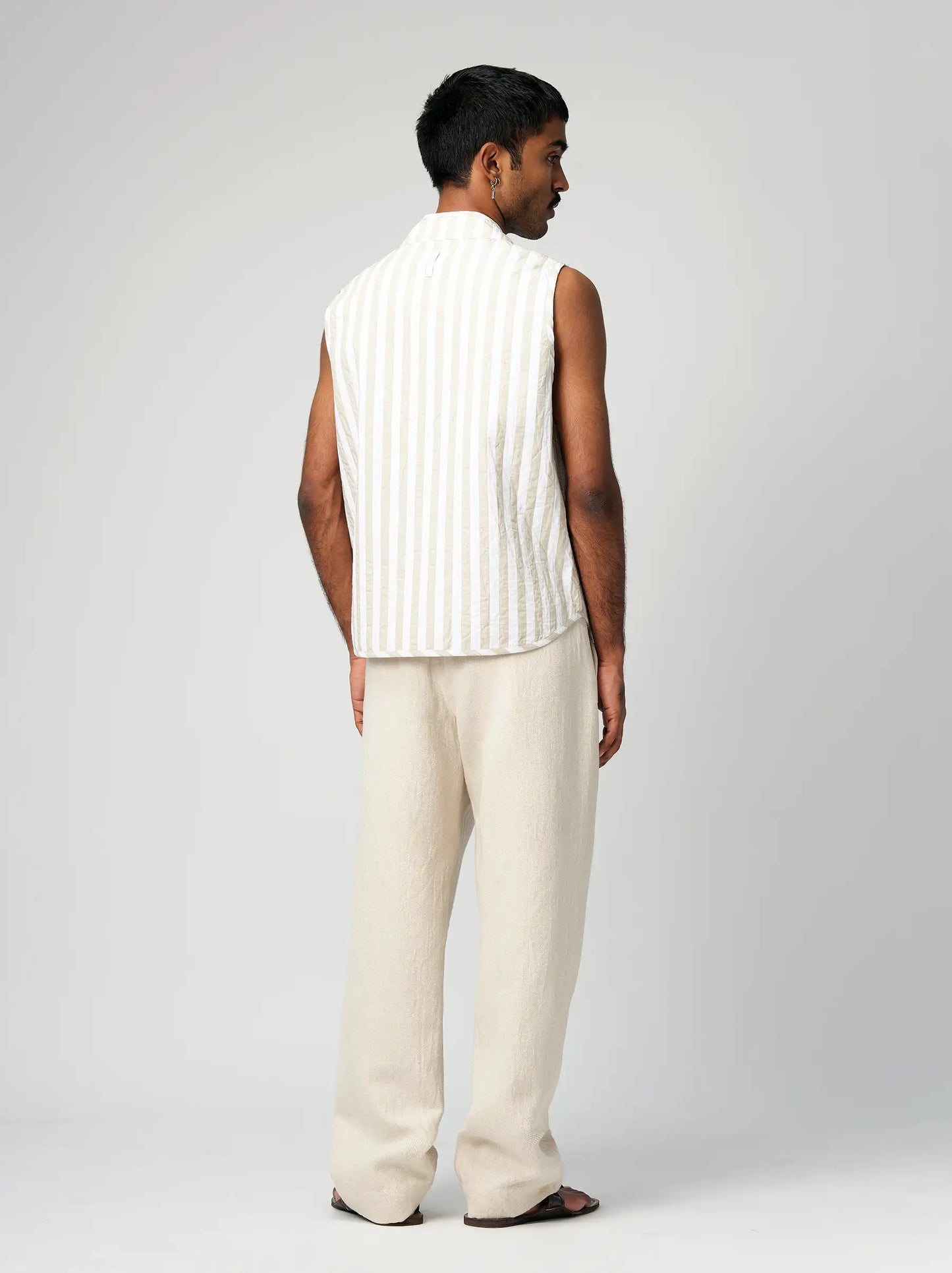 IT.025.16.143 VEST