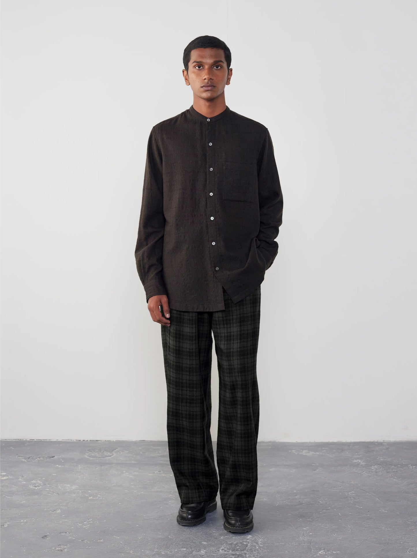 IT.EXC.23.18 BAND COLLAR EASY SHIRT