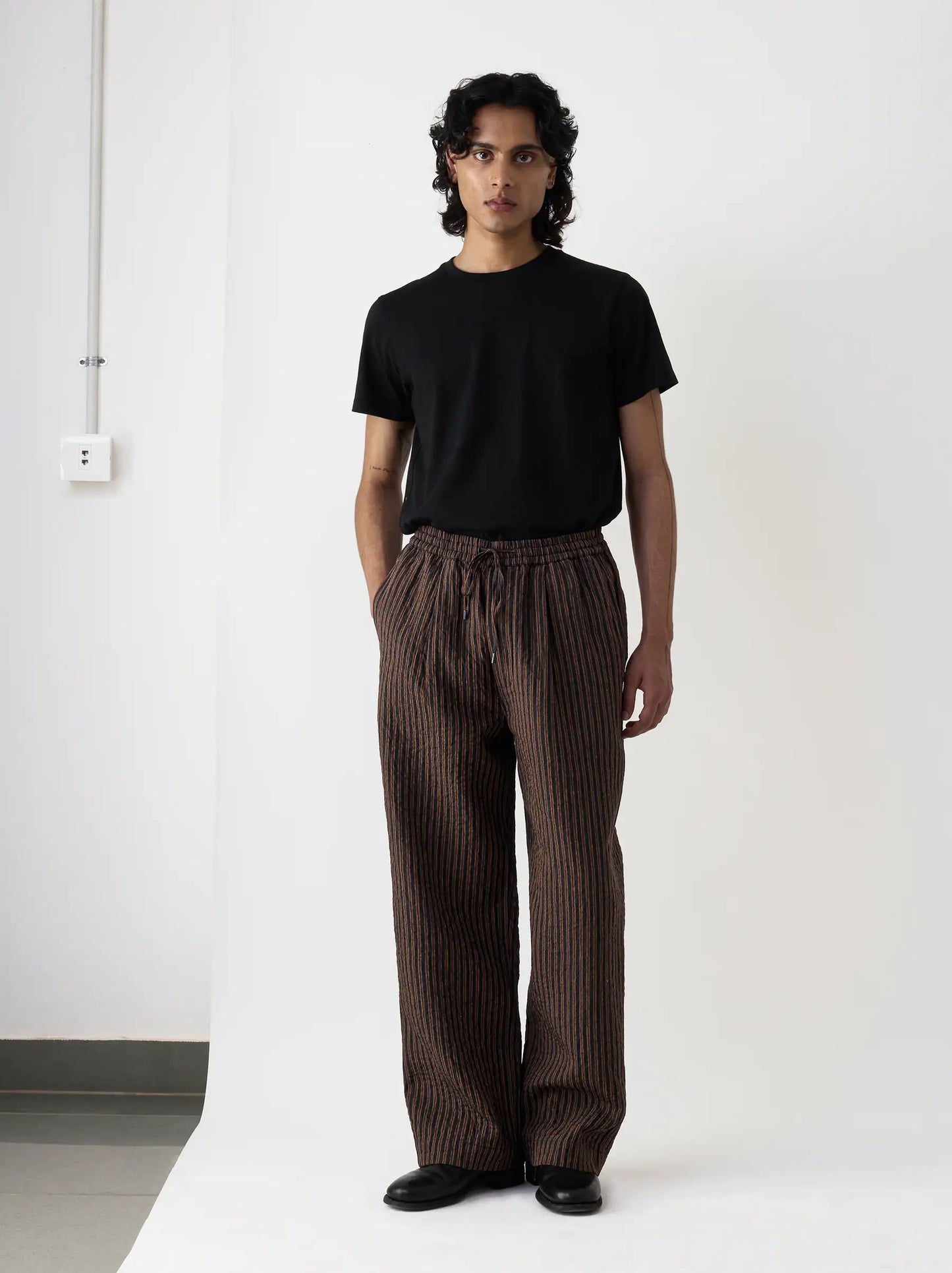 IT.EXC.24.31 STRIPE DRAWSTRING PANTS