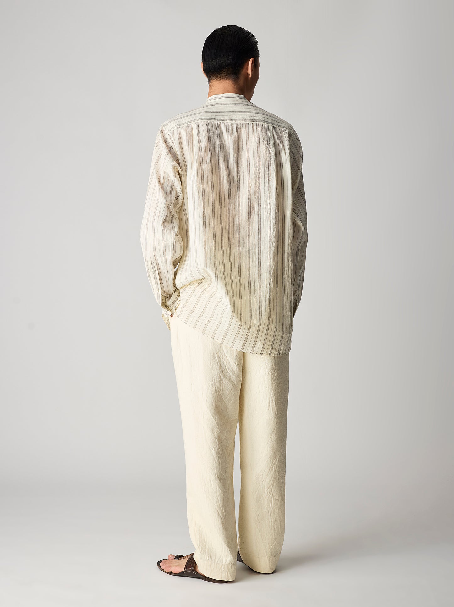 IT.026.17.206 LONG SHIRT