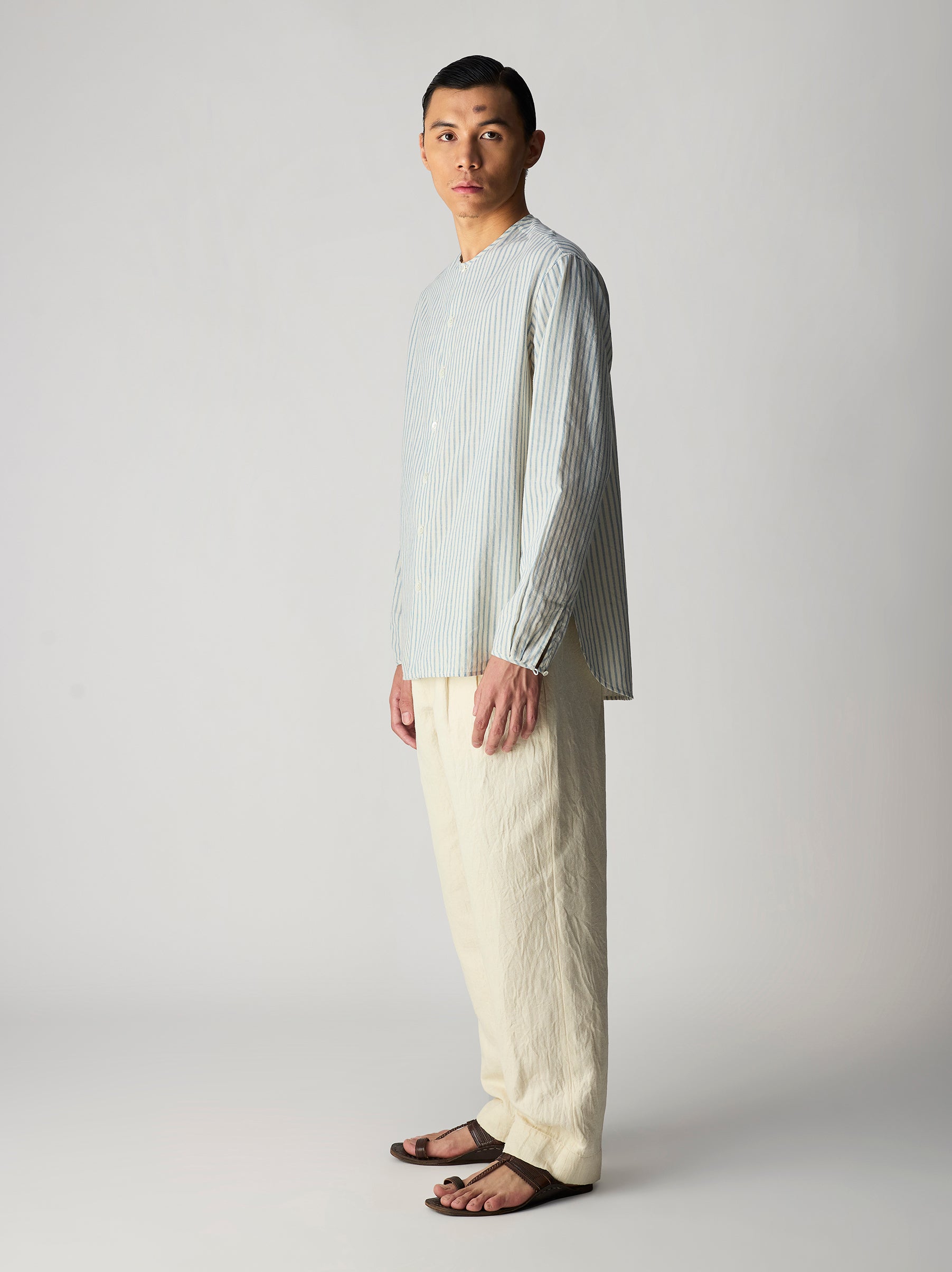 IT.026.17.207 BINDING COLLAR SHIRT