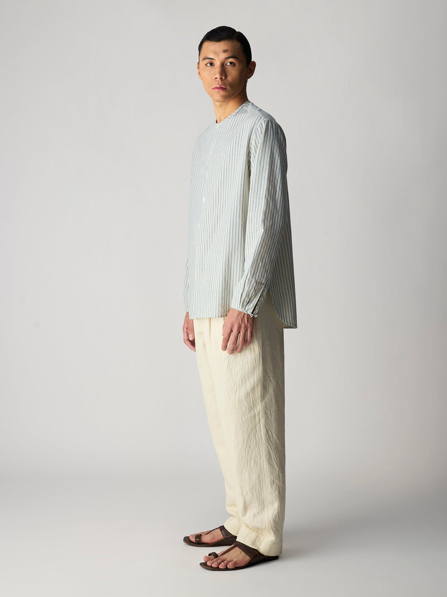 IT.026.17.207 BINDING COLLAR SHIRT