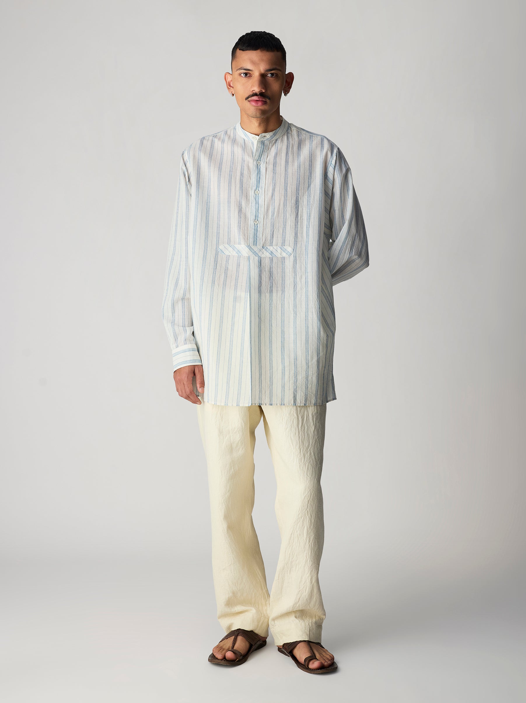IT.026.17.206 LONG SHIRT