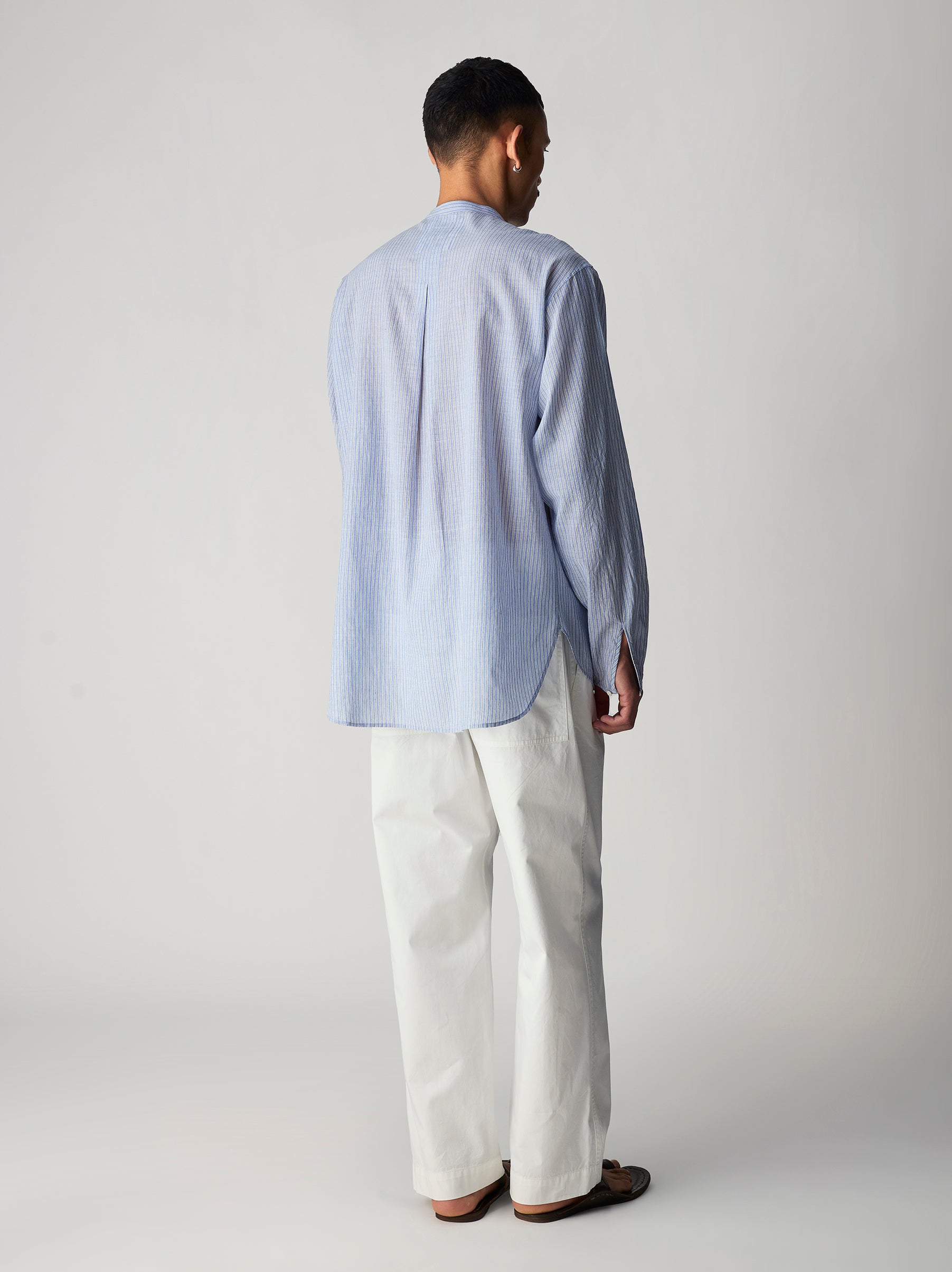 IT.026.17.203 BAND COLLAR SHIRT