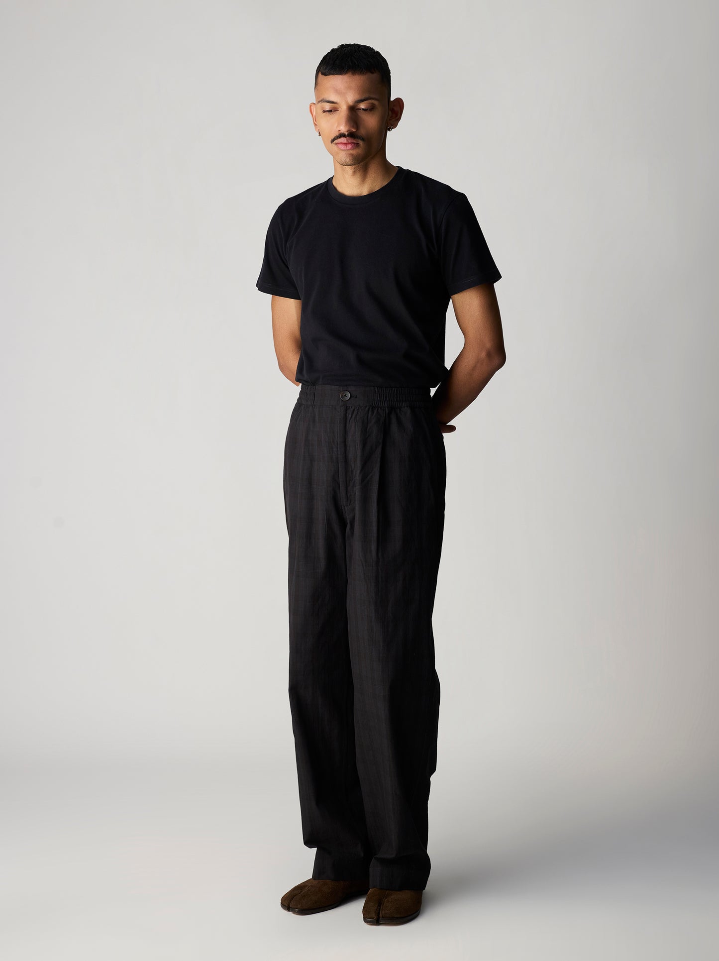 IT.026.17.201 PADDED COLUMN PANTS