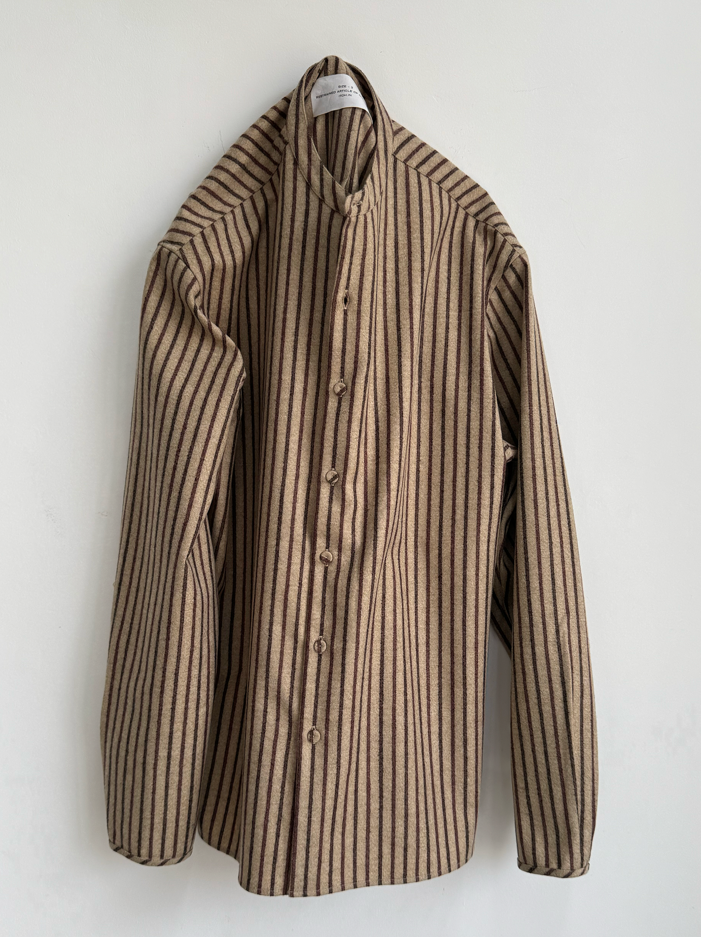 IT.EXC.25.56 BAND COLLAR SHIRT