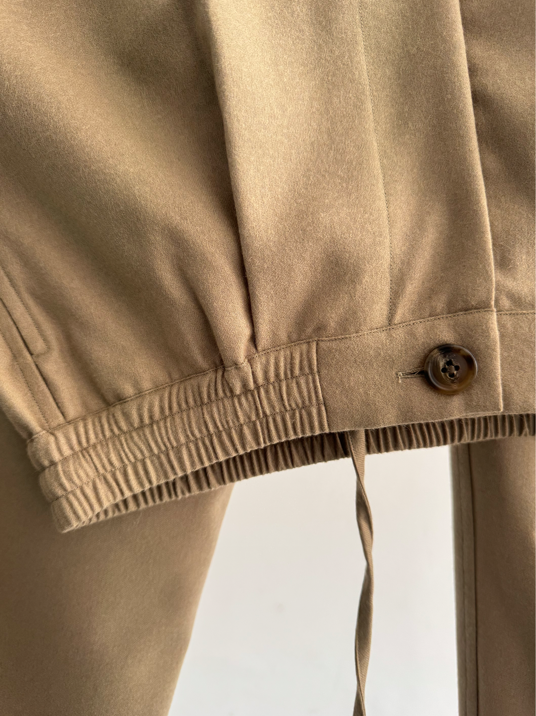 IT.EXC.25.61 PLEATED PANTS