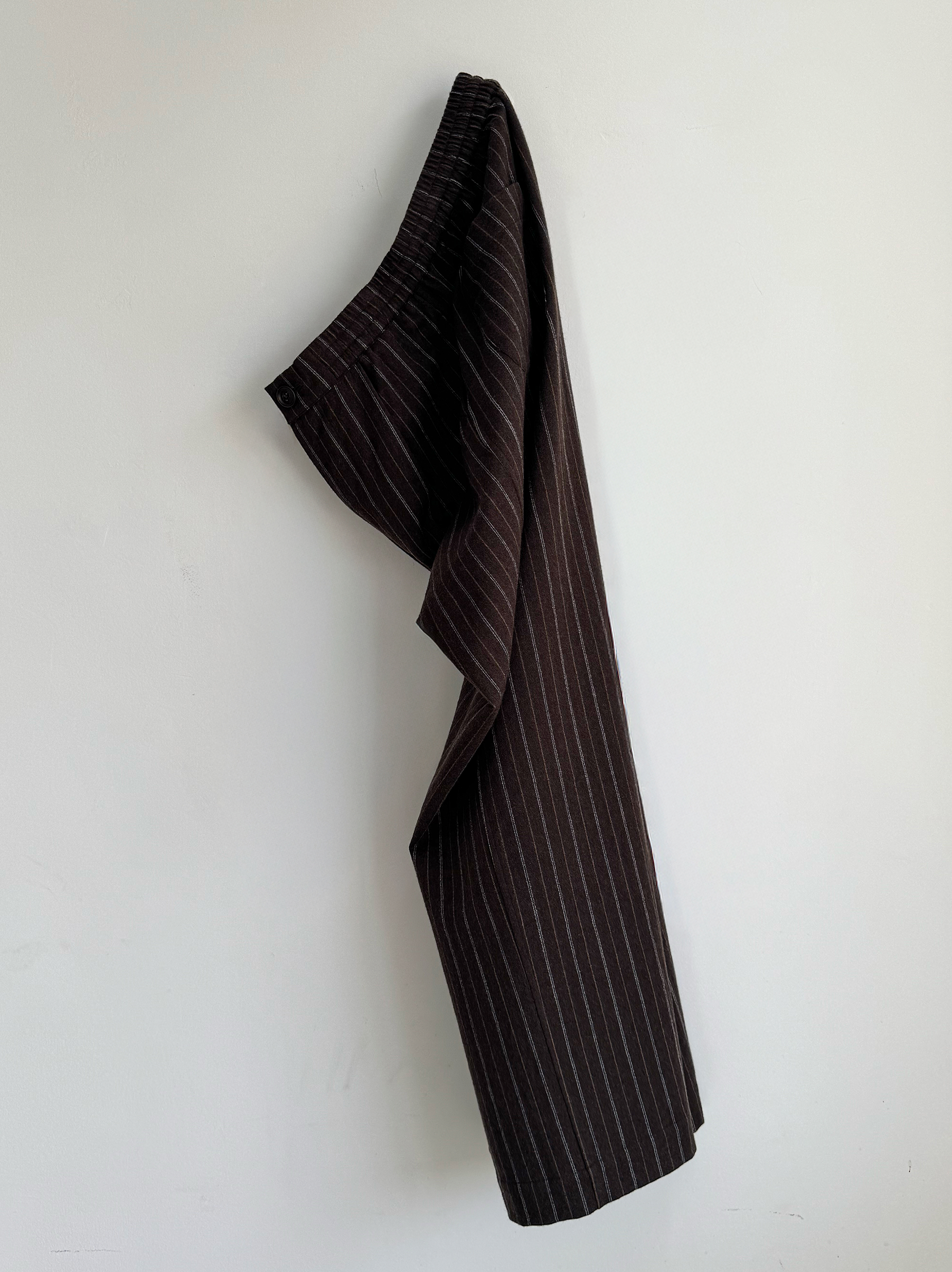 IT.EXC.25.57 PLEATED PANTS