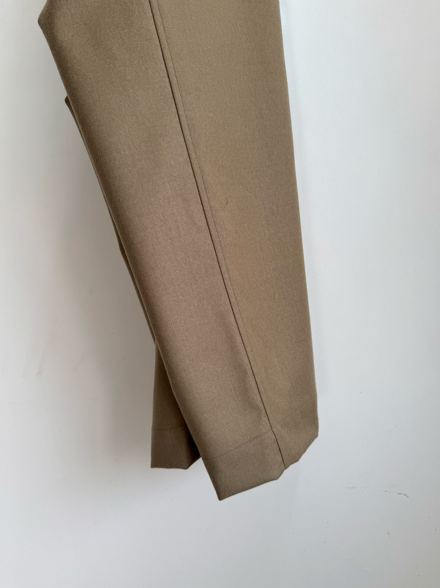 IT.EXC.25.61 PLEATED PANTS