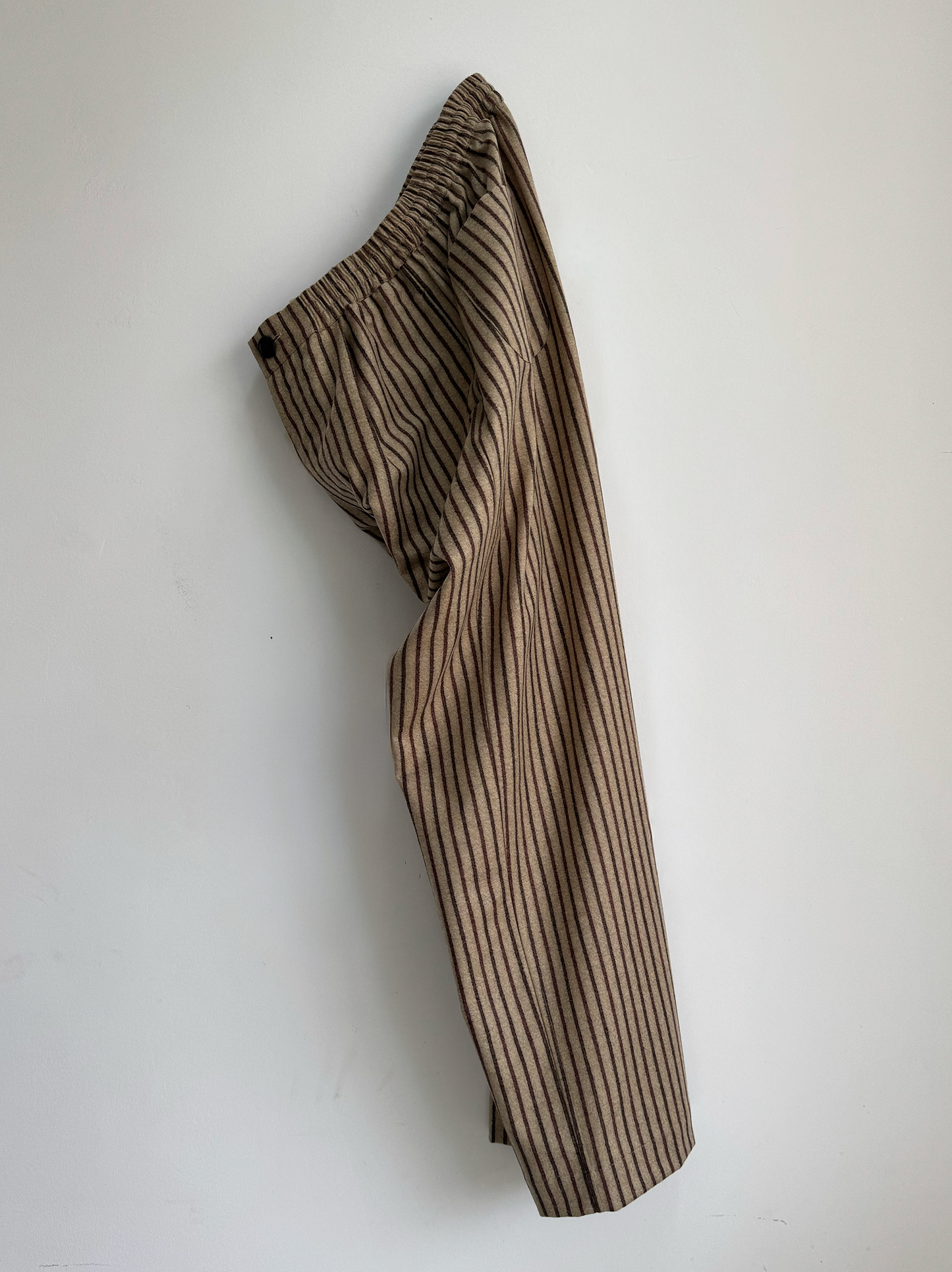IT.EXC.25.57 PLEATED PANTS