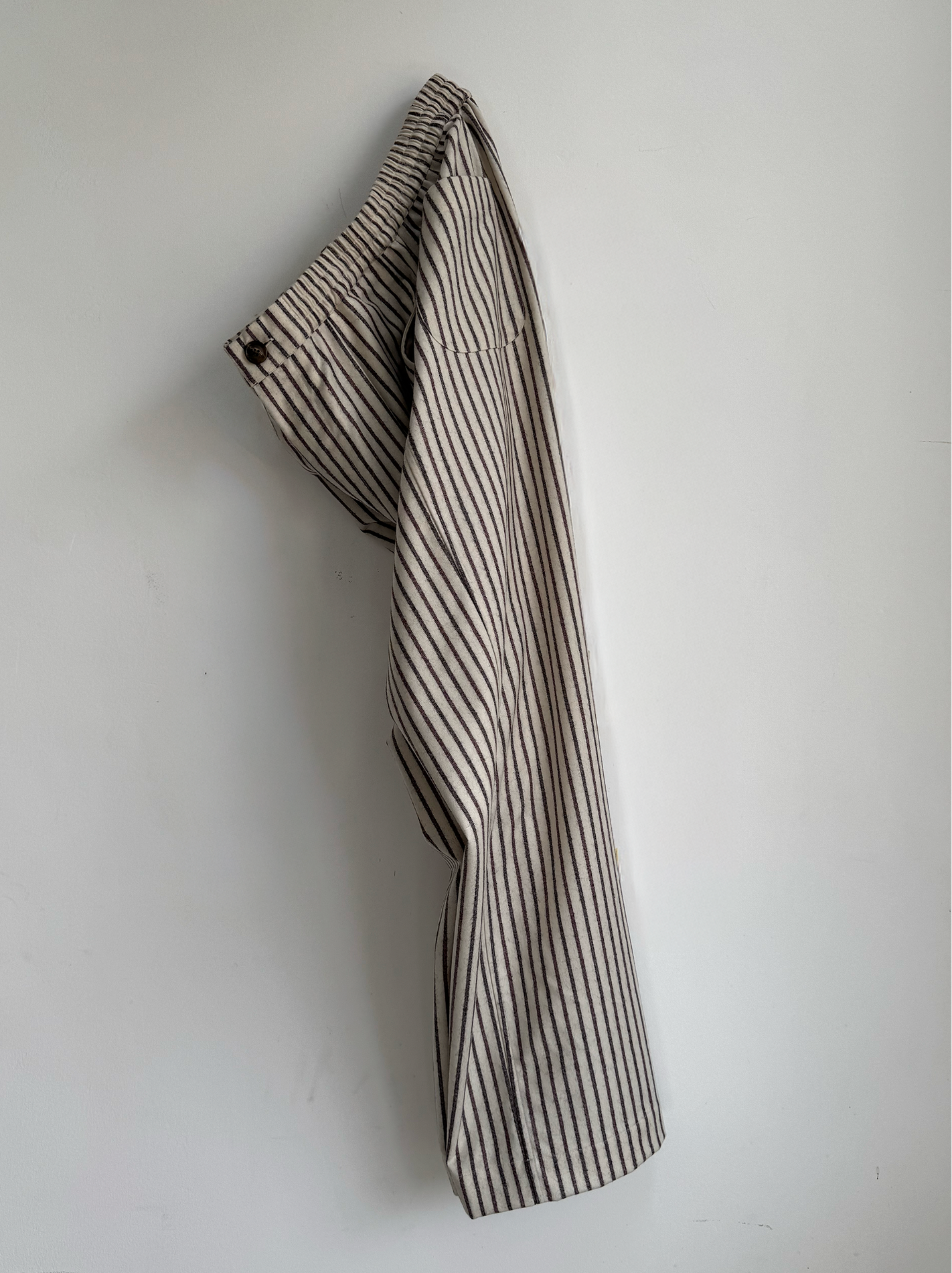 IT.EXC.25.57 PLEATED PANTS