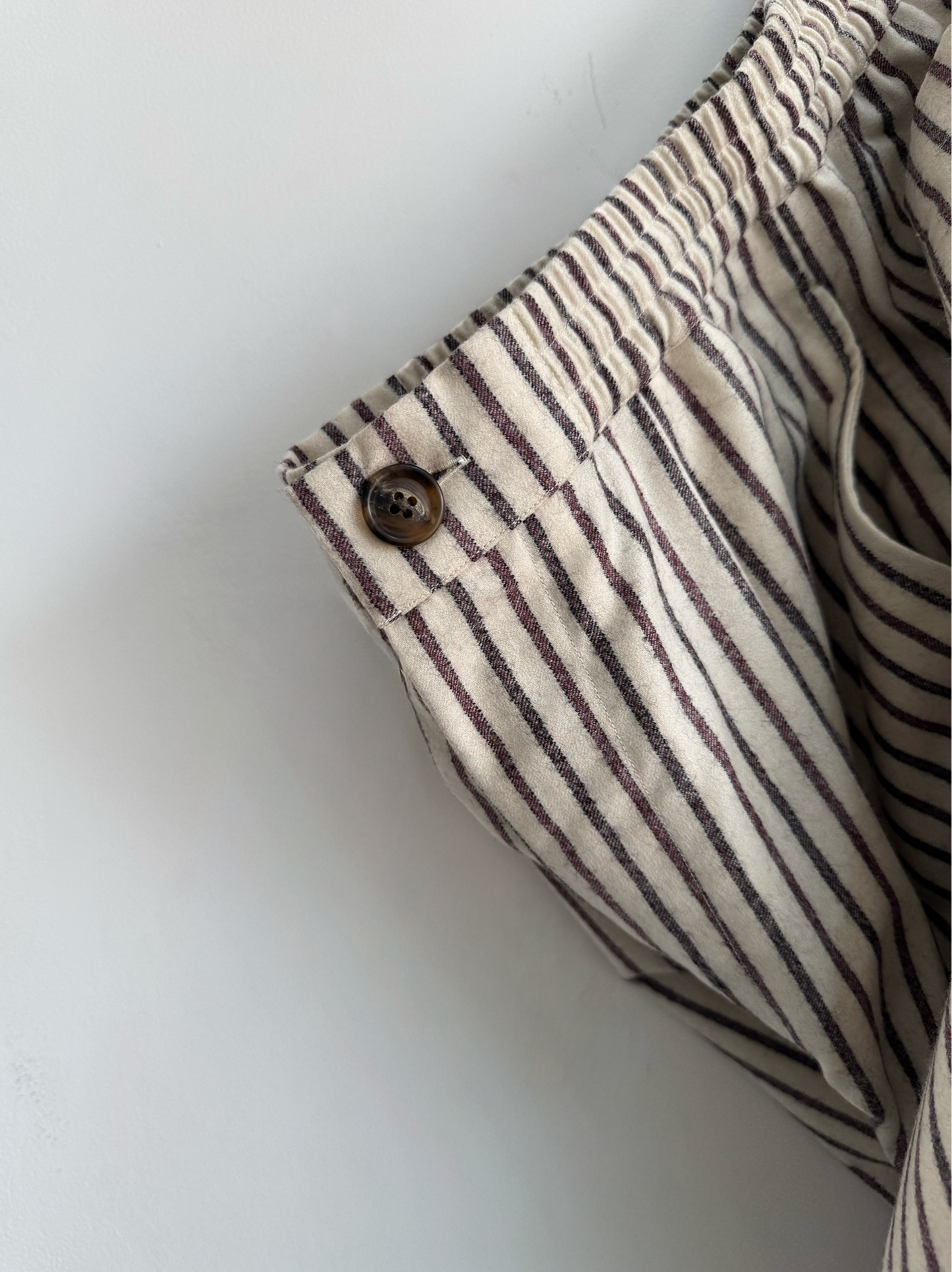 IT.EXC.25.57 PLEATED PANTS