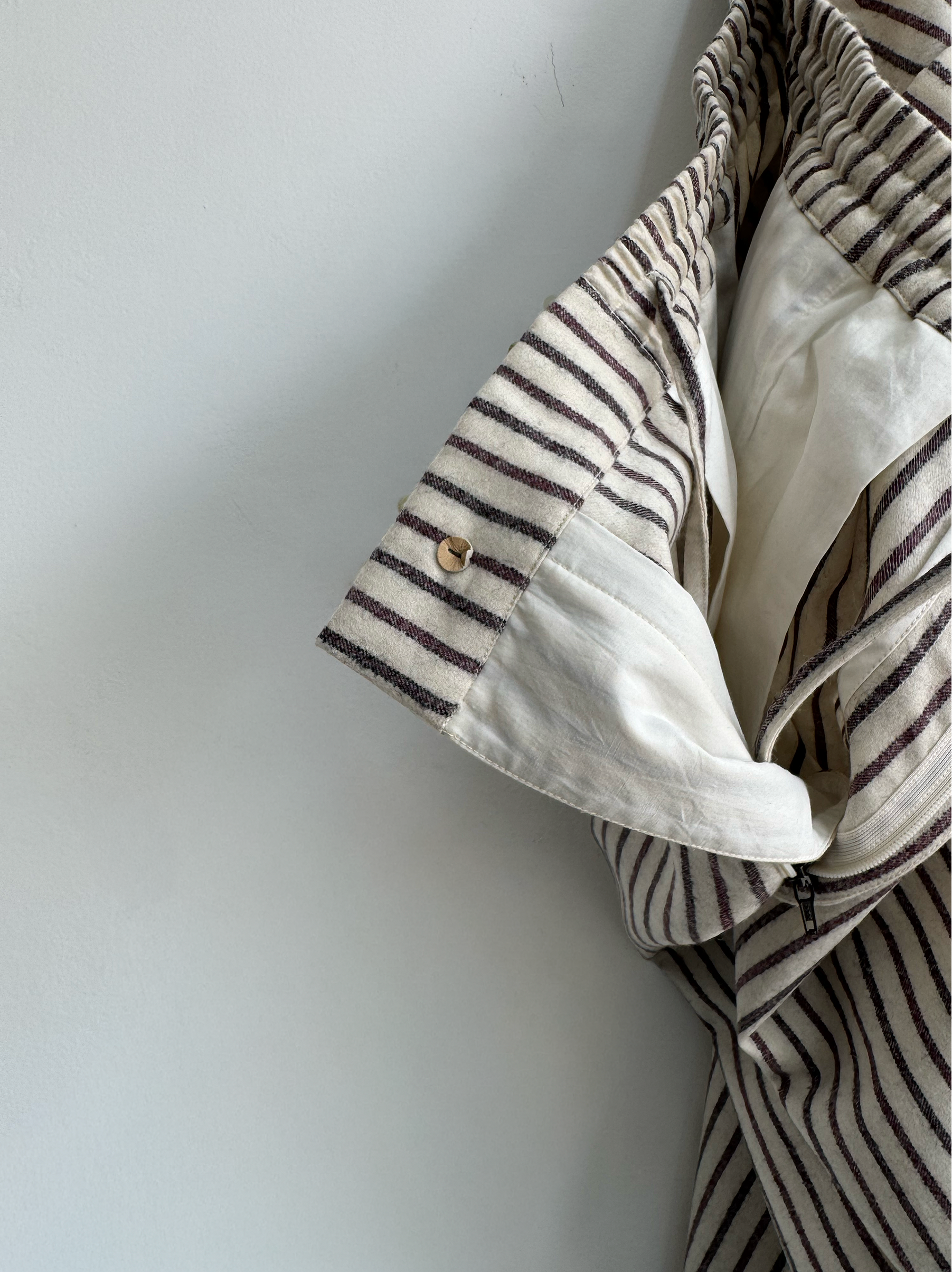 IT.EXC.25.57 PLEATED PANTS